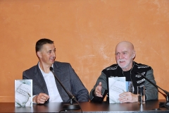 Prirucnik-za-zivot-u-Hrvatskoj-Promocija-Zagreb_008-scaled