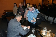 Prirucnik-za-zivot-u-Hrvatskoj-Promocija-Zagreb_016-scaled